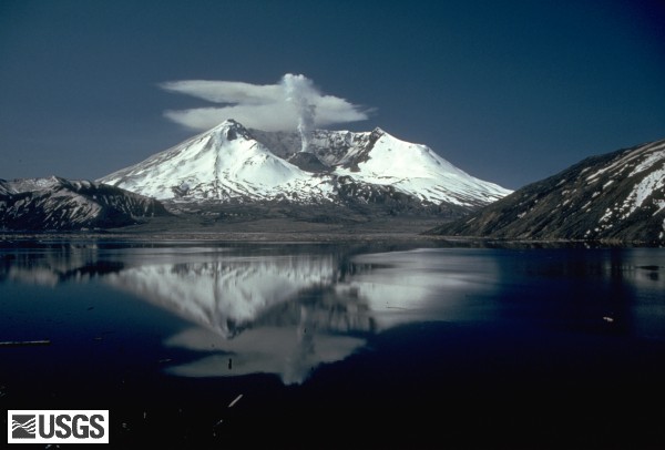 msh82_st_helens_spirit_lake_reflection_05-19-82_med.jpg